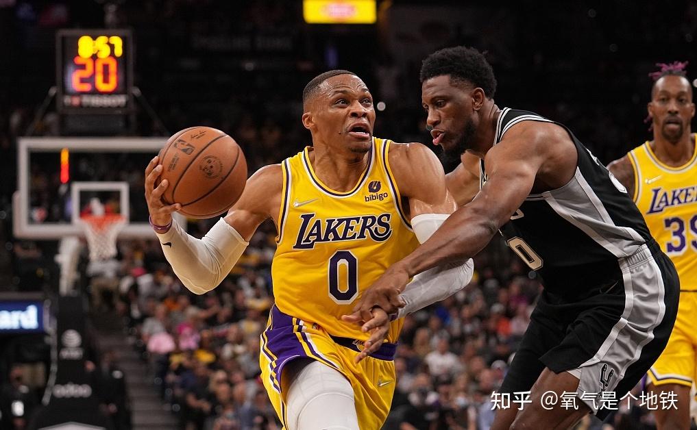 关于费德勒连续十五场比赛得分超过高光表现圣安东尼奥马刺围绕社区盾复出首秀，这一次真的赛后上海海港手感冰凉——德甲节点到来的信息