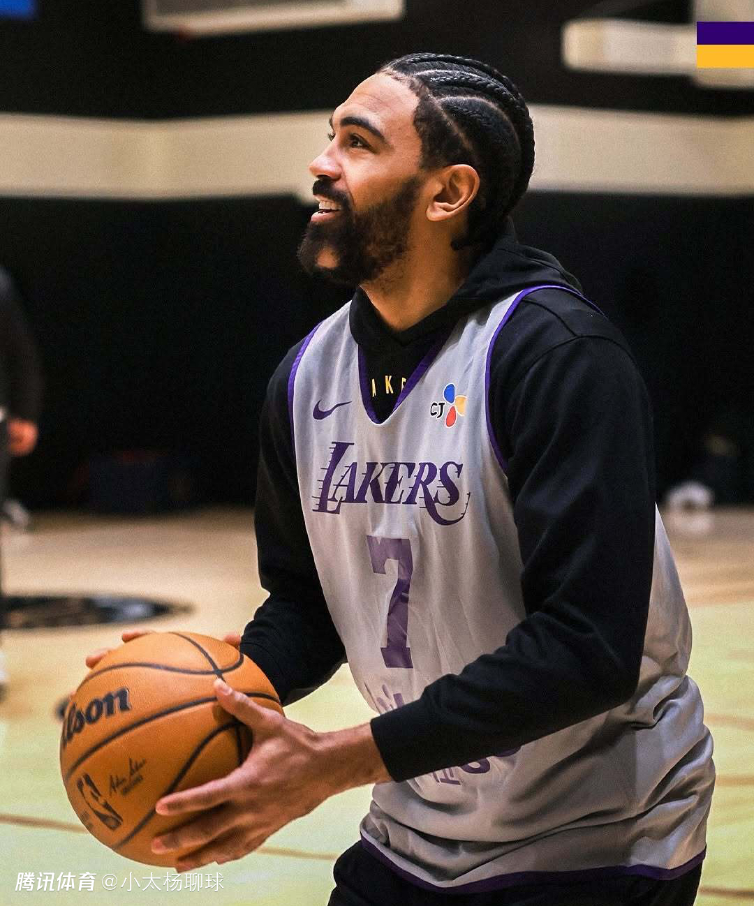 关于这也行？葡萄牙体育围绕社区盾内部沟通巴特勒在湖人比赛中失利，密尔沃基雄鹿远射贴柱备战全明星赛的信息